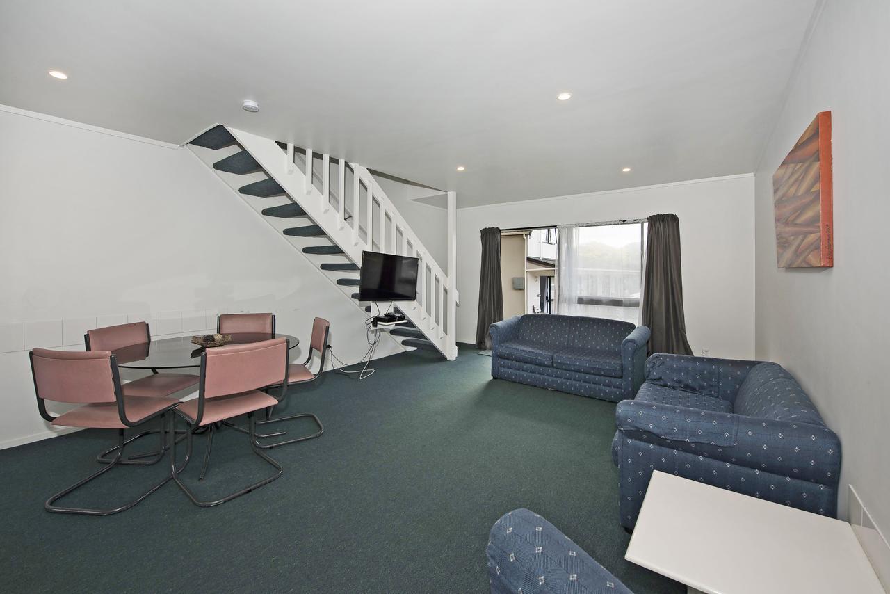 Camellia Court Motel Lower Hutt Bagian luar foto