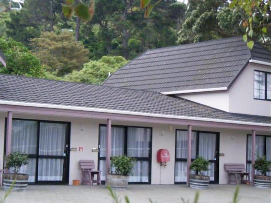 Camellia Court Motel Lower Hutt Bagian luar foto