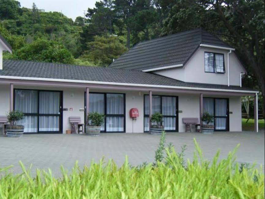 Camellia Court Motel Lower Hutt Bagian luar foto